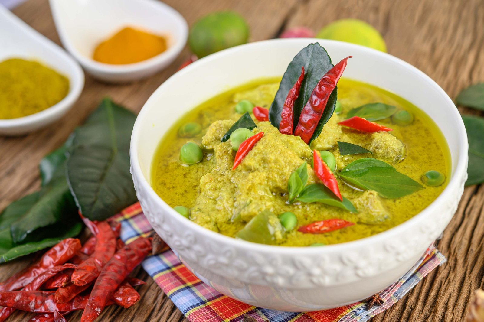 Papaya Salad / Som Tum (ส้มตำ) Authentic Thai dish served with love